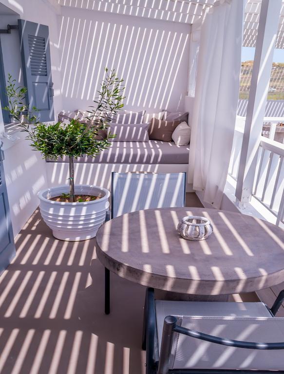 Milos Bay Suites Adámas Rom bilde