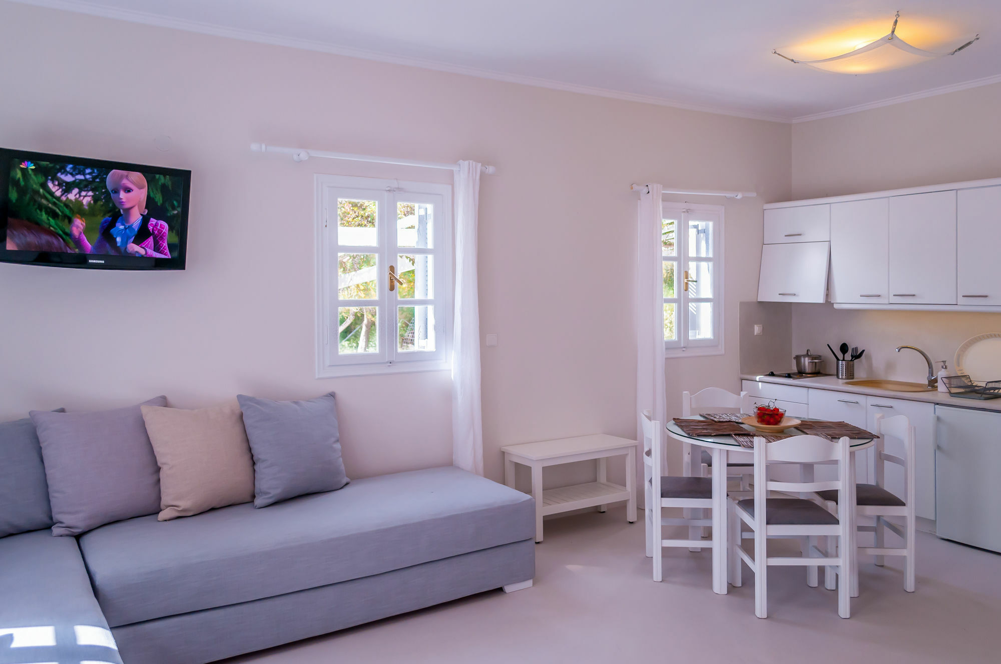 Milos Bay Suites Adámas Eksteriør bilde