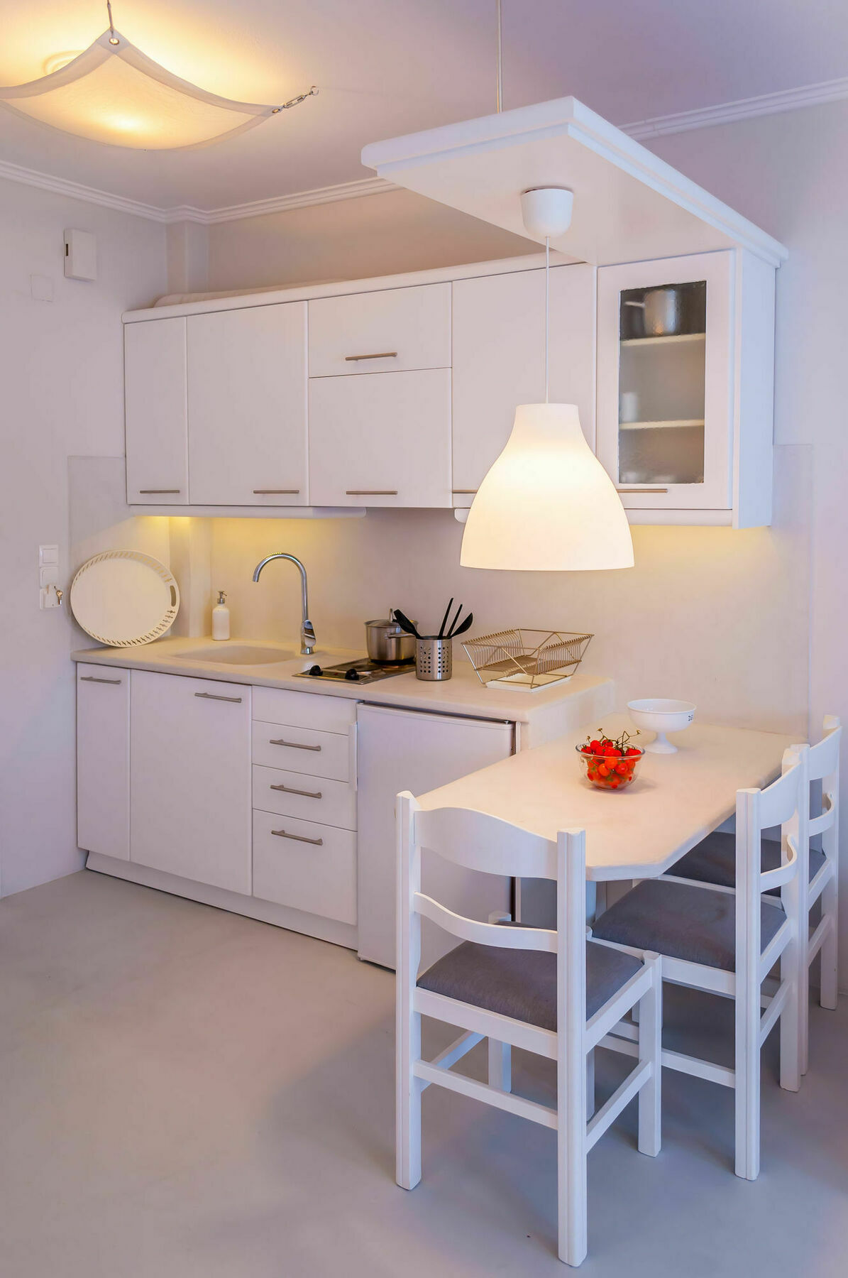 Milos Bay Suites Adámas Eksteriør bilde