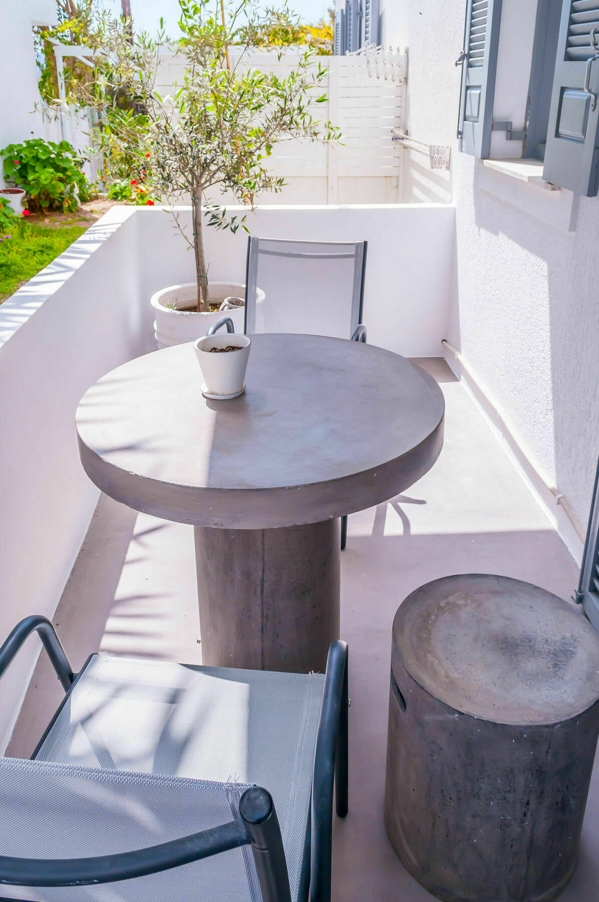 Milos Bay Suites Adámas Eksteriør bilde